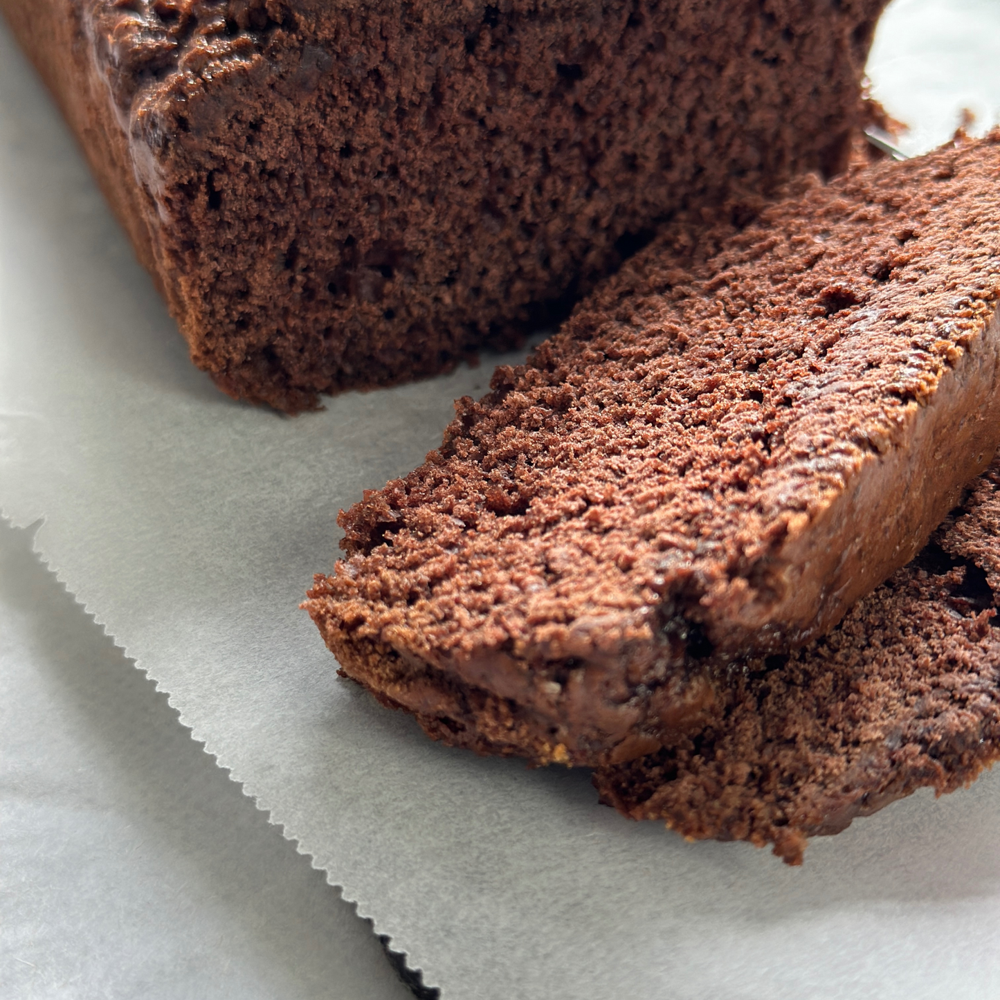 Keto Chocolate Loaf Cake | Low-Carb Treats | FeedmeKETO