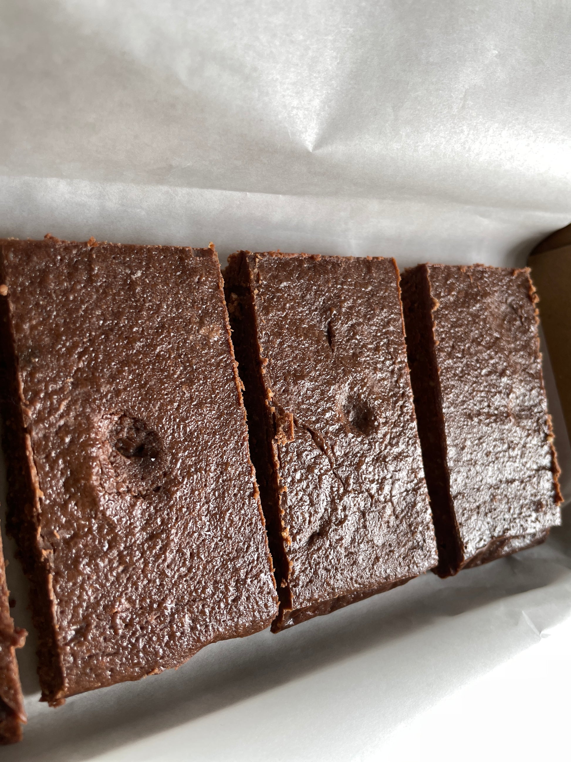 Keto Nutty Brownies | Nutty & Sugar-Free Treats | FeedmeKETO